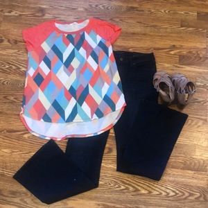 Beautiful addition to your closet! Never worn, boutique label. Size L.